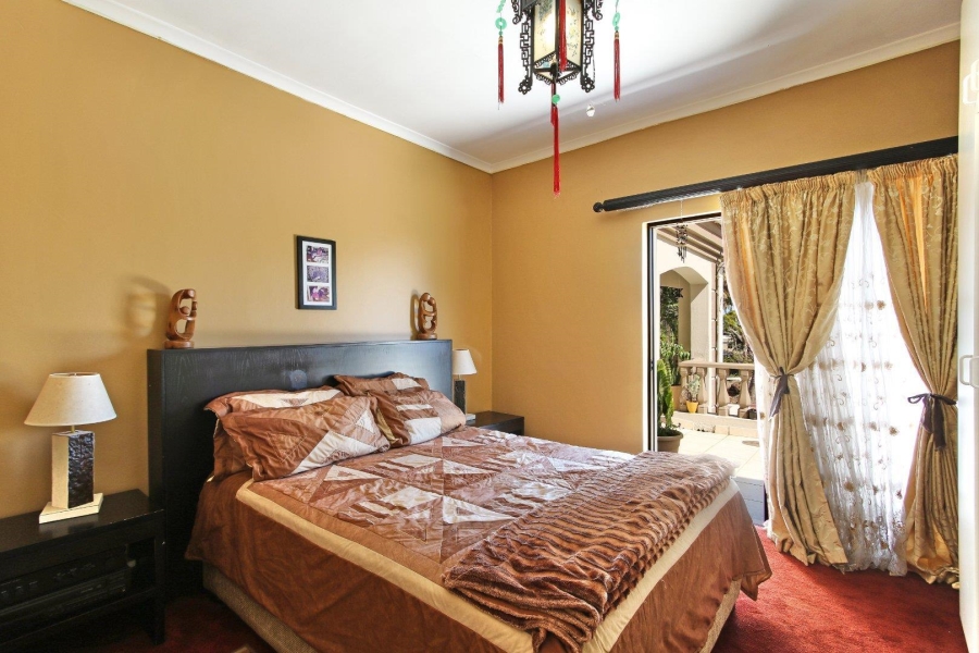 6 Bedroom Property for Sale in Sunset Beach Western Cape